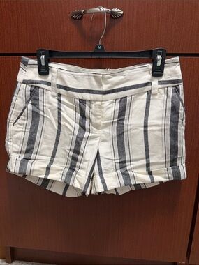 Express White and Gray Vertical Stripe High-Rise Women’s Shorts